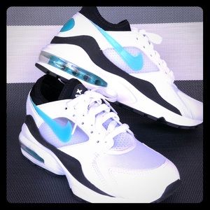 Women’s Nike airmax